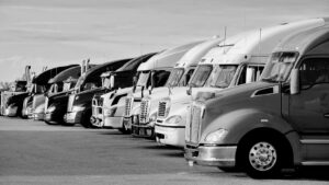 semi trucks before accident in category Truck Accident